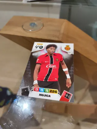 Cromo Adrenalyn XL Liga 2025-2026