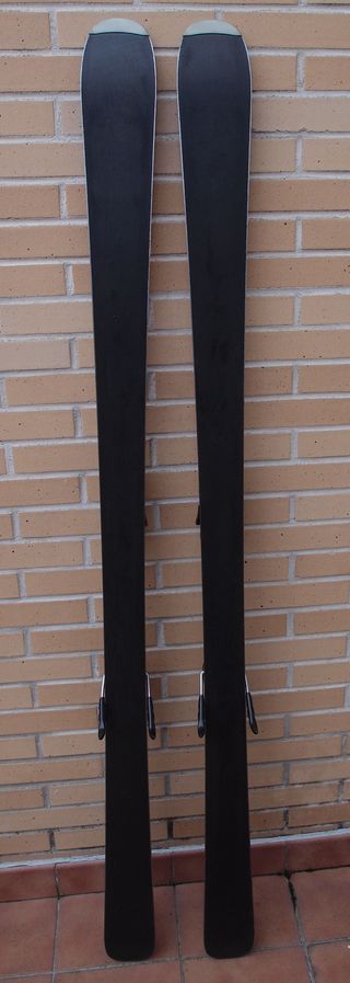 Esquís Atomic 168cm con fijaciones