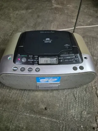 Boombox Sony ZS-PS20CP CD MP3 Radio