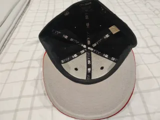 Gorra New Era Chicago Bulls Negra y Roja