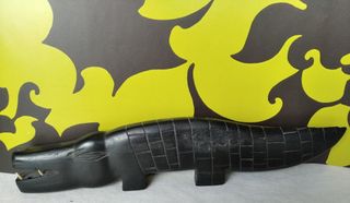 Cocodrilo de ébano figura decorativa. Vintage