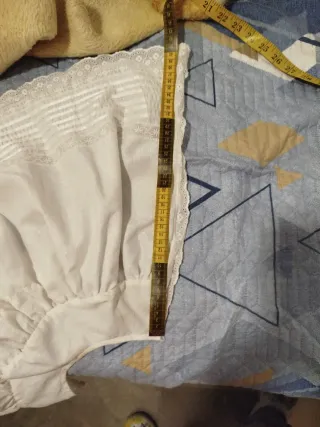 Faldón antiguo de Bautizo/Cristiana