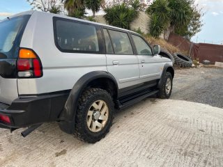Mitsubishi Montero 2003