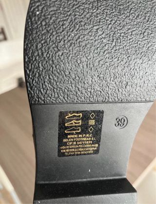 Stivaletti donna nero con catena