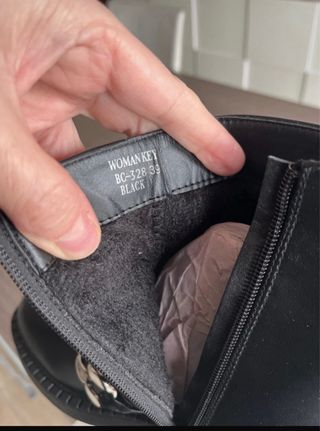 Stivaletti donna nero con catena