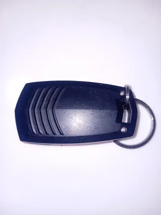 4 mandos de coche 5 € cada uno