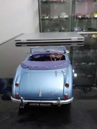 Kyosho 1/18 Austin Healey