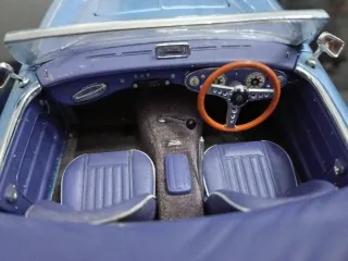 Kyosho 1/18 Austin Healey