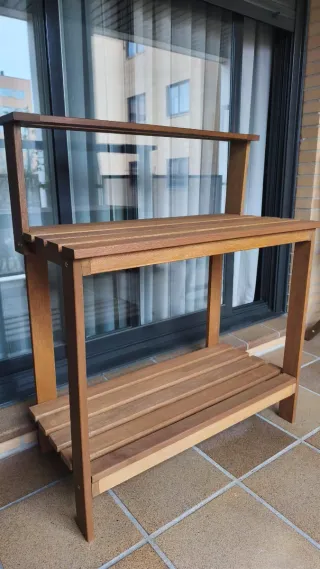 Banco de madera para macetas