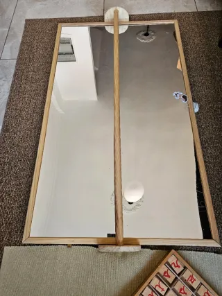 Espejo Montessori de madera