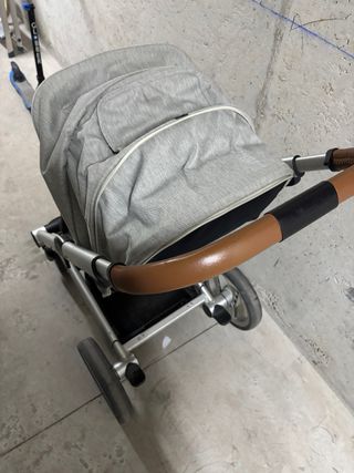 Carro de paseo Mutsy con plástico de lluvia