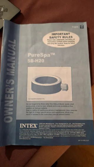 Spa Hinchable Intex Beige y Blanco