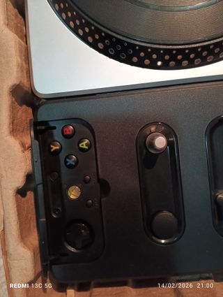 DJ Hero Xbox 360 + Juego DJ Hero