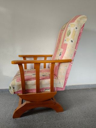 Sillón balancín madera maciza