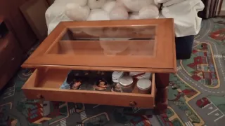 Mesa de centro de madera con cristal