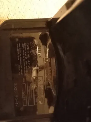 Láser DeWalt con Batería y Cargador