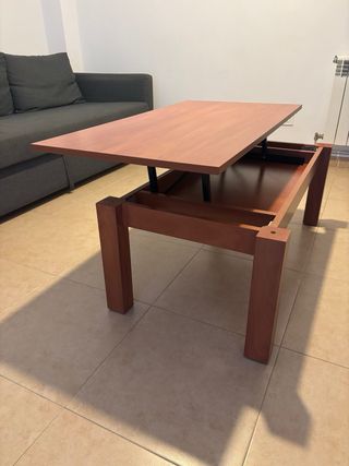 Mesita de salón de madera