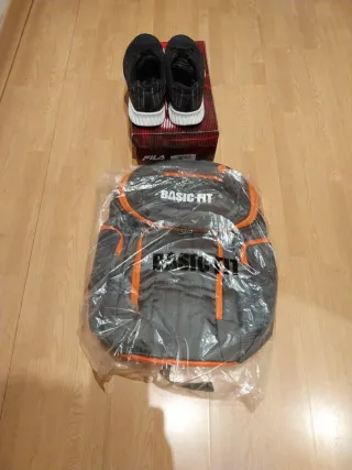 Mochila Basic-Fit + Zapatillas Fila, n°39 (regalo)