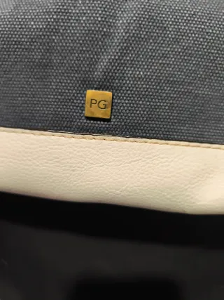 Bolso Purificación García Gris y Blanco