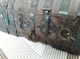 Arcón baúl antiguo miniatura joyero