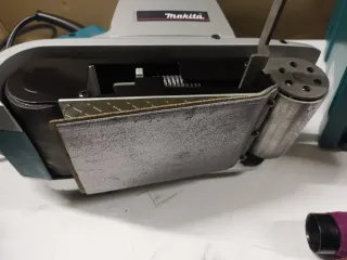 Lijadora de banda Makita 1200w