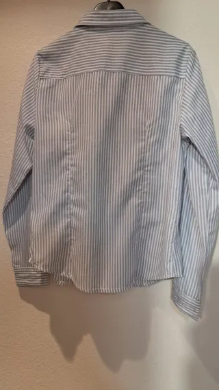 Camisa Botelli Rayas Azul y Blanco (mujer).