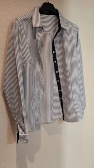 Camisa Botelli Rayas Azul y Blanco (mujer).