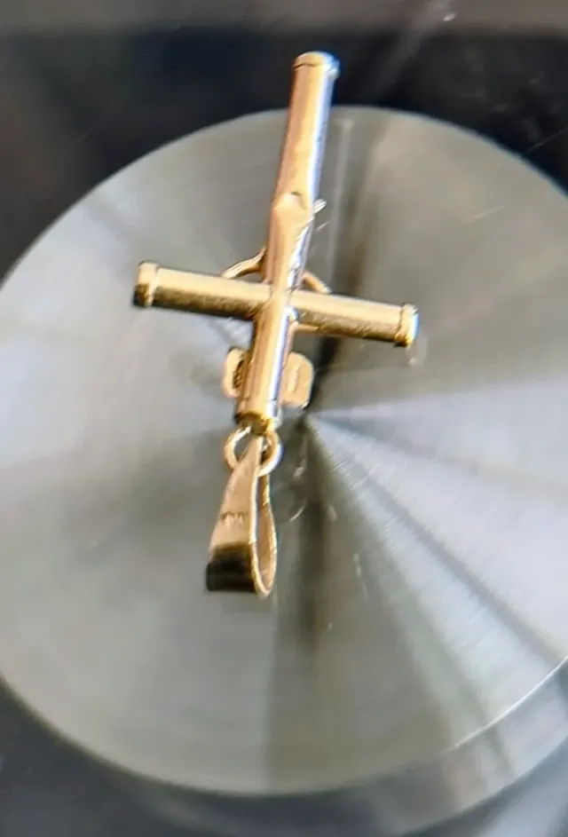 Cruz de Oro 18k con Cristo