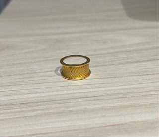 Anillo Joi dart dorado