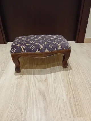 Pouf Poggiapiedi vintage restaurato