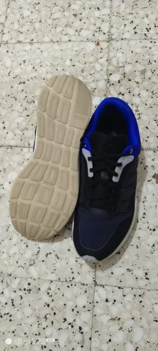 Zapatillas Adidas Negras y Azules