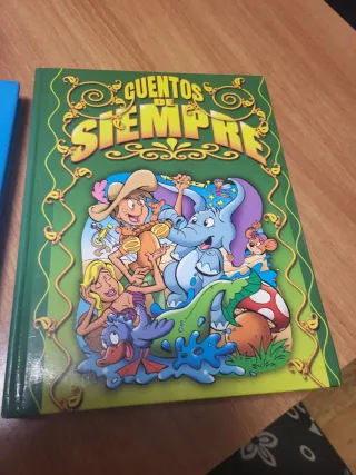 Tres libros de cuentos infantiles