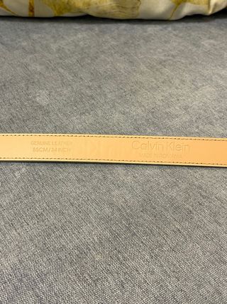 Cintura Calvin Klein vera pelle beige