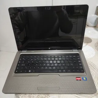 Portátil HP G62-B97ES para piezas o reparación.