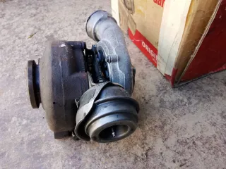 Turbo Volkswagen Multivan T5 2.5 TDI 174cv