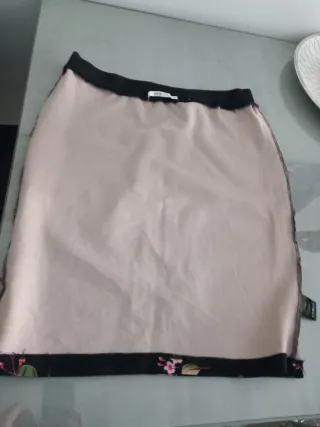 Falda estampada floral elástica