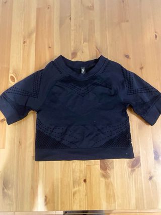 Top deportivo Undiz negro