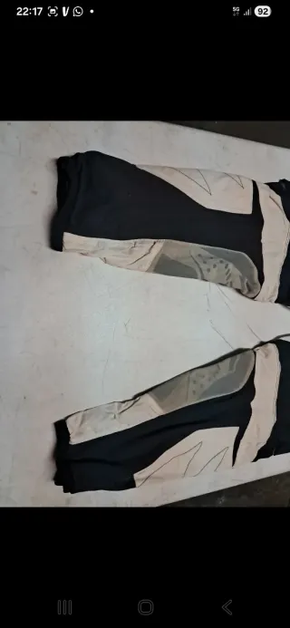 Pantalón Moto T40 Beige/Negro