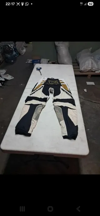 Pantalón Moto T40 Beige/Negro