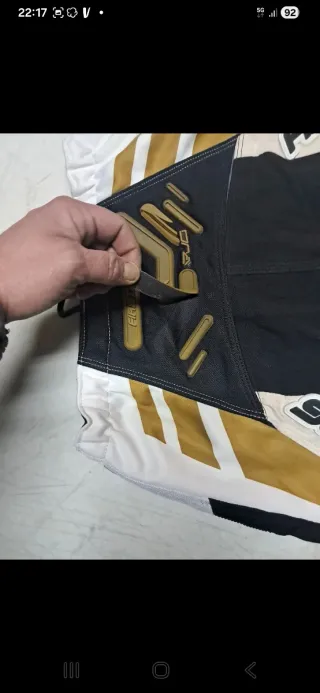 Pantalón Moto T40 Beige/Negro