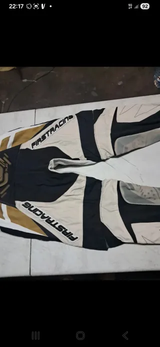 Pantalón Moto T40 Beige/Negro