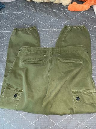 Pantalón Cargo Verde Zara Talla 36