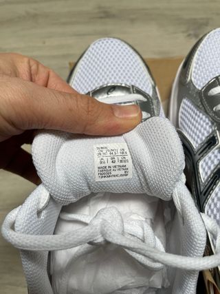 Asics Gel Bianche Argento Taglia 44.5 Nuove