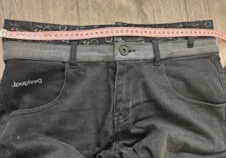Pantalón vaquero Desigual negro