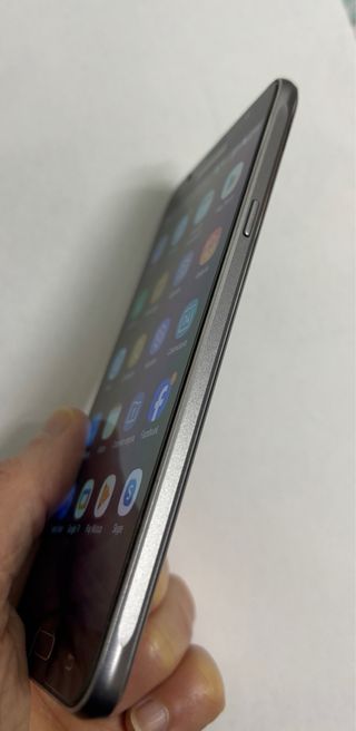 Samsung Galaxy J7 6 Negro