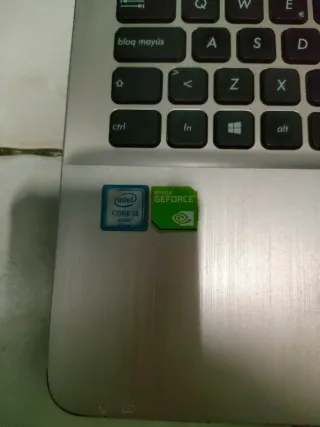 2 portatili ASUS e Lenovo per ricambi