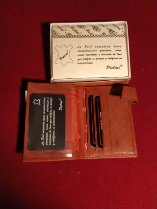 Cartera Pielini de piel color camel