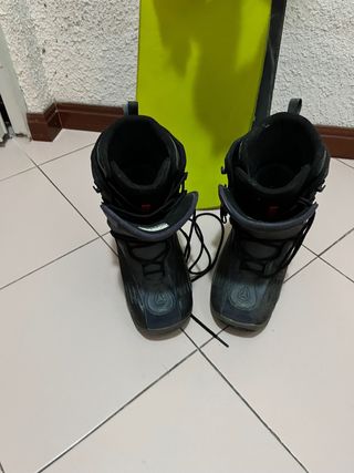 Tabla Snowboard Burton y Botas T42