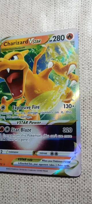 Carta Pokémon Charizard VSTAR 018/172