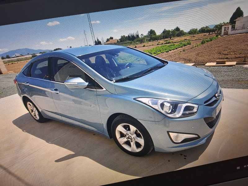 Hyundai i40 2012 - foto 1
